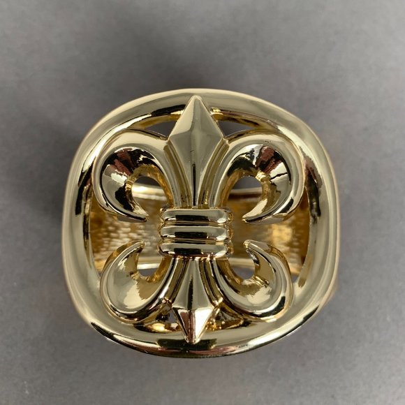 NEW Fleur De Lis Bangle in Gold Tone - Picture 2 of 6